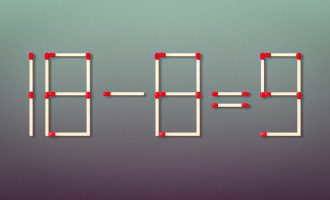 Hodiny z zápalek zobrazující matematický příklad 18 - 0 = 9.